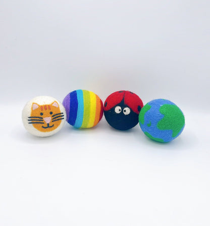 Eco-friendly wool dryer balls that reduce drying time and soften laundry naturally. Sustainable and reusable.