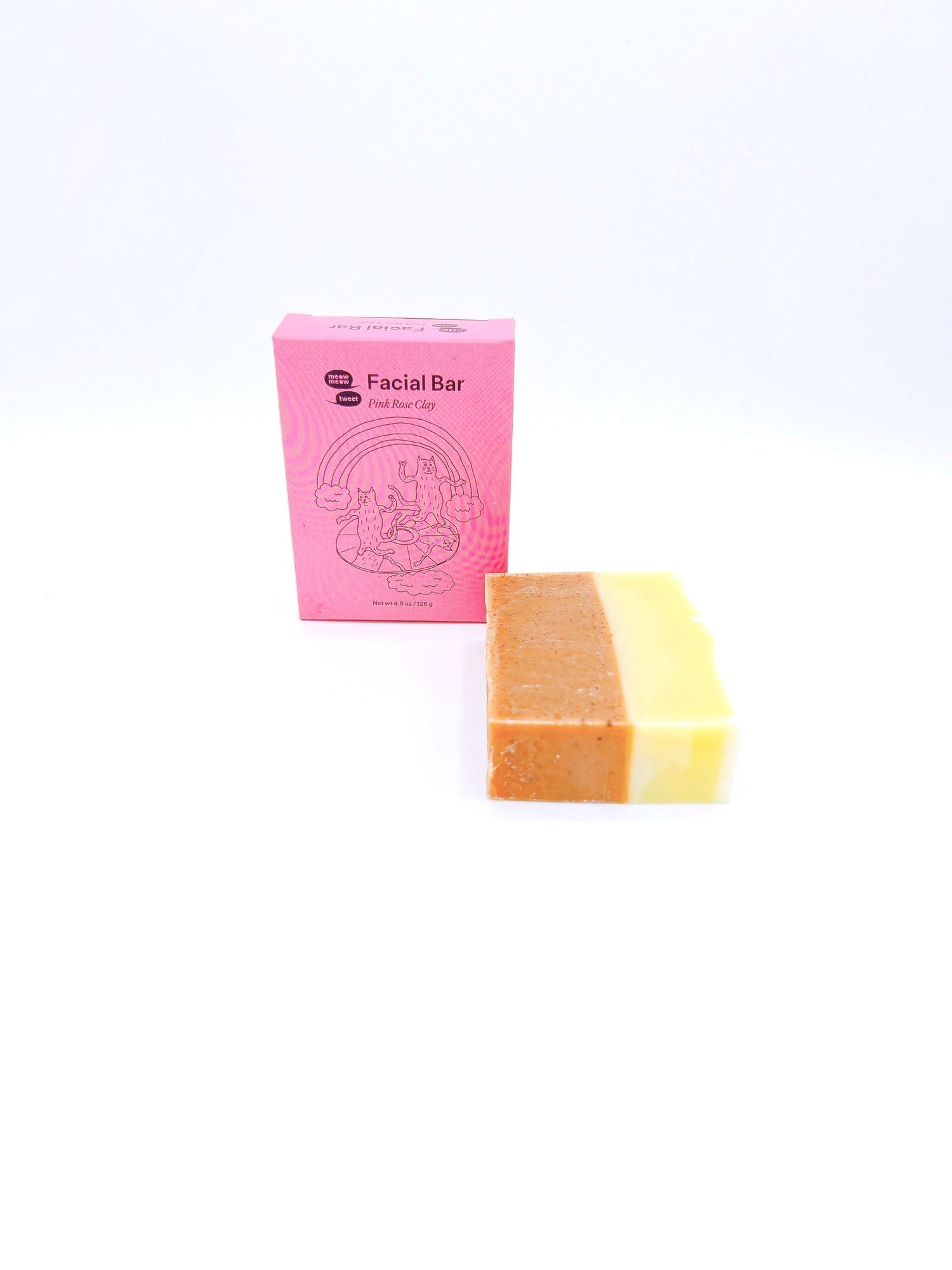 Gentle and natural, this facial bar cleanses and nourishes your skin, leaving it soft and refreshed.