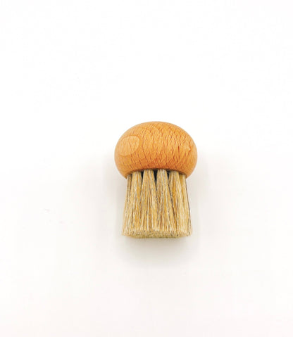 Redecker Mushroom Brush is a natural bristle brush for gently cleaning mushrooms.