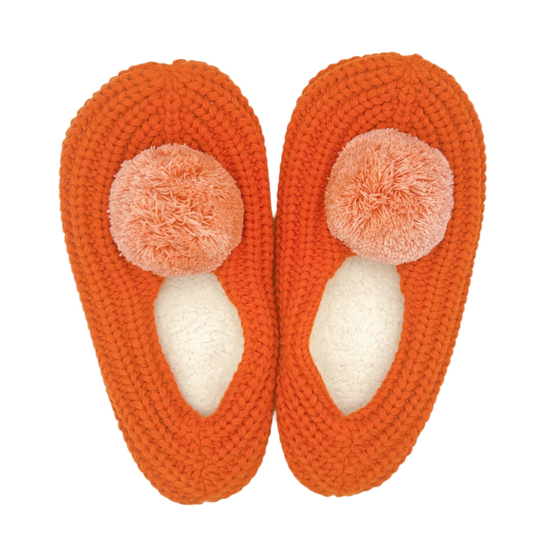 Verloop knit slippers made from deadstock yarn, featuring a cozy, handcrafted design in vibrant colors, perfect for sustainable and eco-friendly lounging.